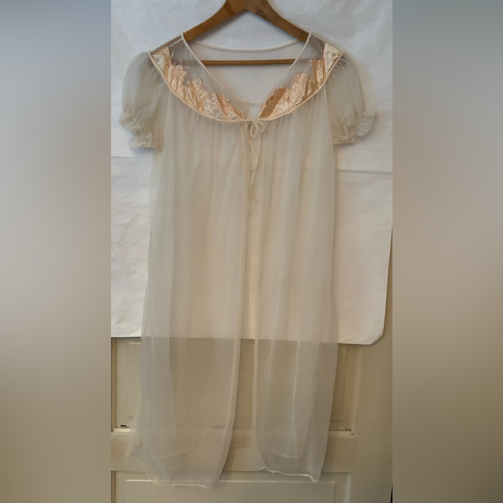 Vintage 60s Lingerie Peignoir Nightgown